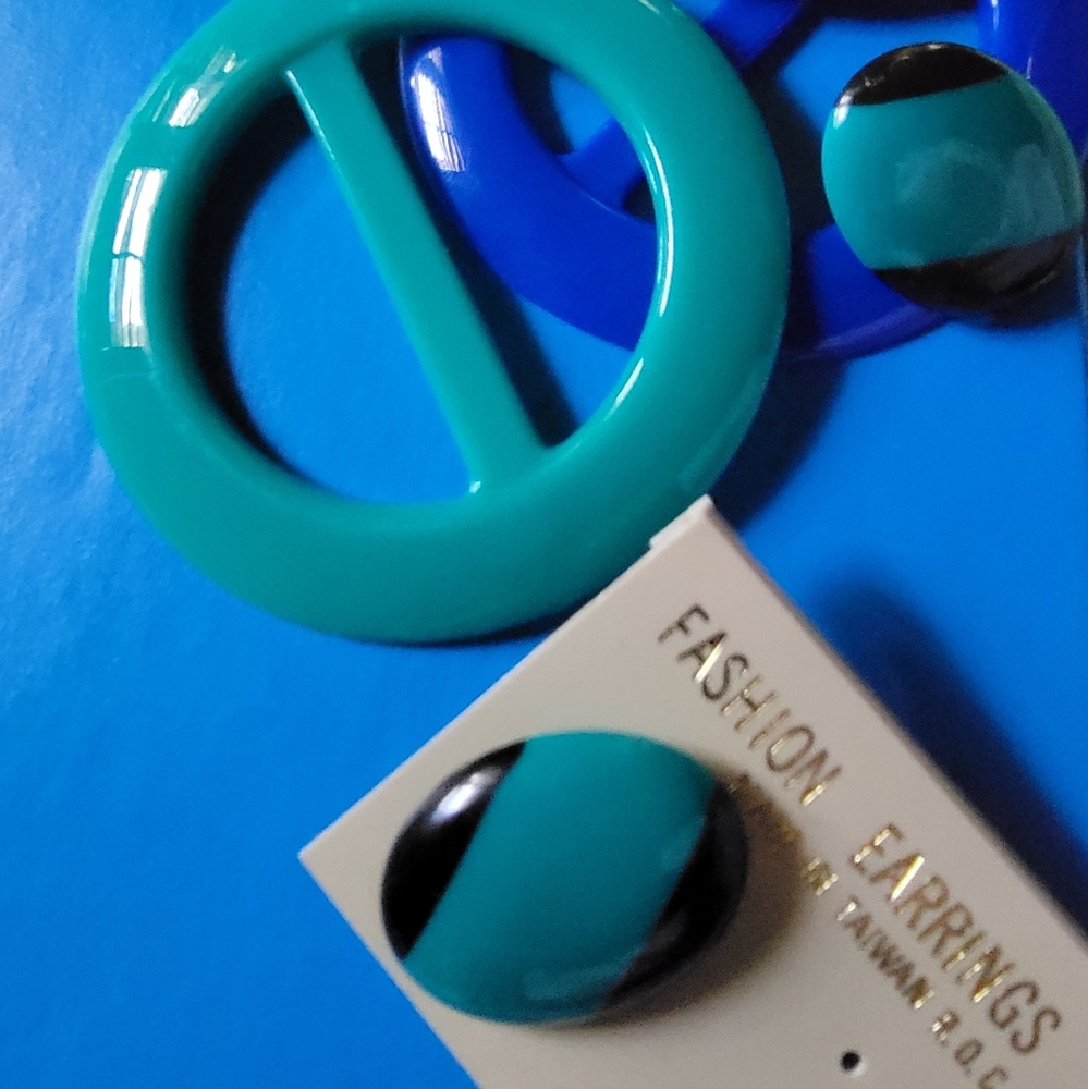 NOS VTG 1980s Earrings & Tshirt Clip - Picture 1 of 15